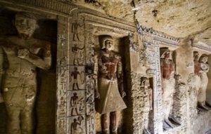 Read more about the article Egypt unearths tomb of ancient high priest