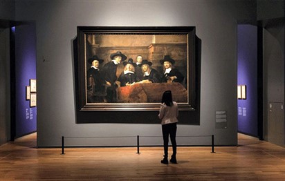 Read more about the article The world’s largest Rembrandt collection goes on rare display in Amsterdam