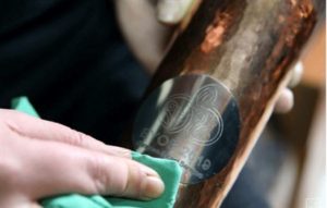 Read more about the article Bosnia’s sole female coppersmith keeps flame burning for dwindling art
