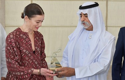 Read more about the article Nahyan bin Mubarak presents Abu Dhabi Festival Award to Opera national de Paris Director of Dance