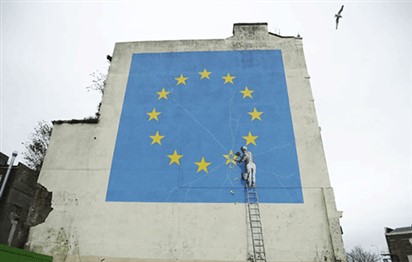You are currently viewing Banksy’s Brexit mural disappears from wall in seaside port