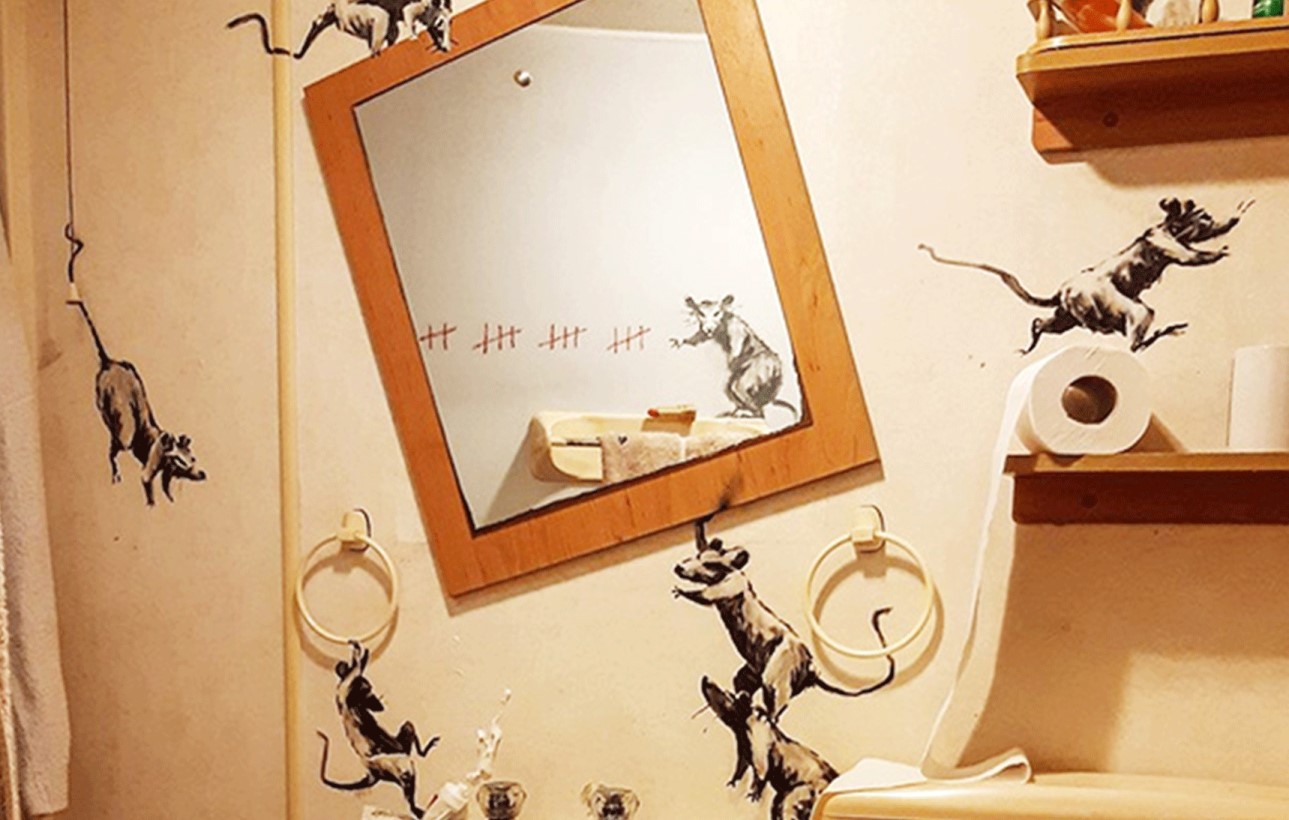 Read more about the article British street artist Banksy reveals latest artwork amid coronavirus lockdown