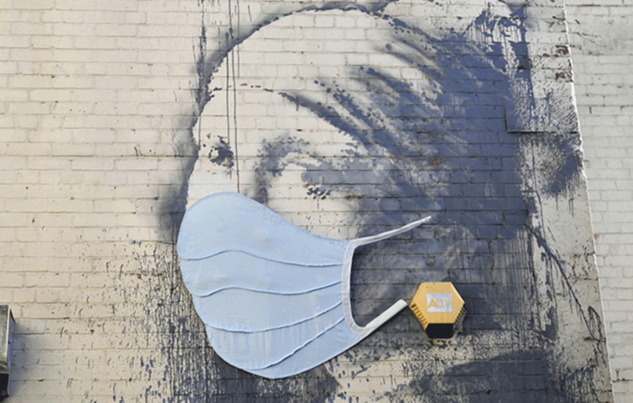 You are currently viewing British street artist Banksy’s artwork in Bristol, has been given a coronavirus themed make-over