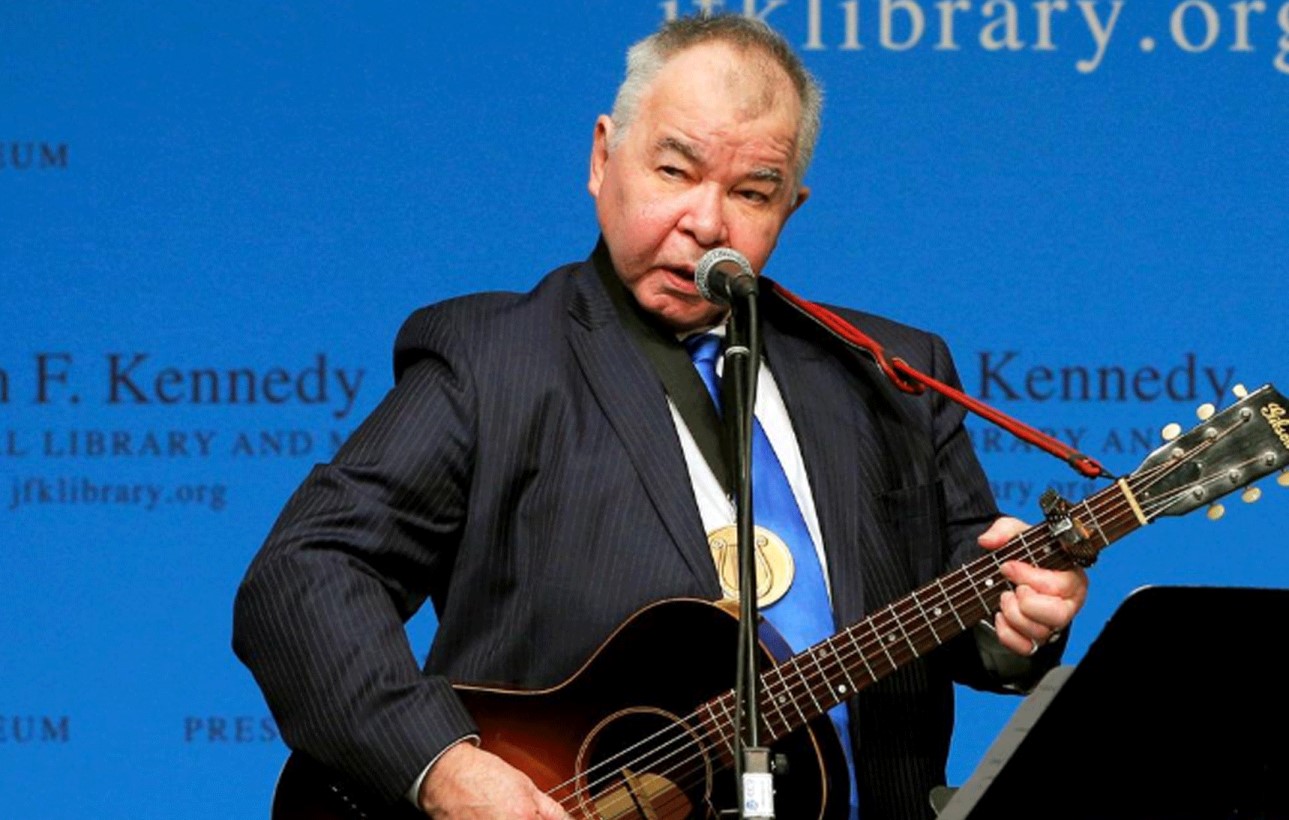 You are currently viewing Country folk singer John Prine dies at 73 of coronavirus complications