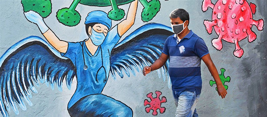 You are currently viewing Coronavirus murals decorate the streets of Mumbai in an attempt to create awareness