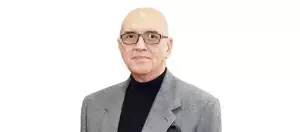 Read more about the article Egyptian writer Mohamed Salmawy named ‘Cultural Personality of the Year’ for Sharjah Book Fair