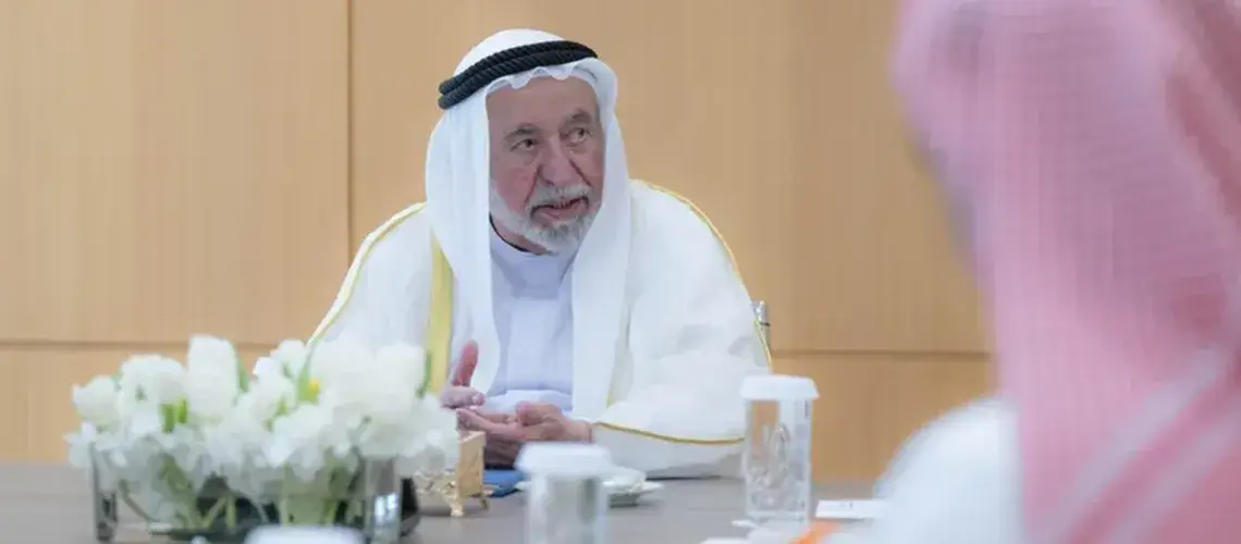 Read more about the article حاكم الشارقة يلتقي رئيس وأعضاء اتحاد كتّاب وأدباء الإمارات