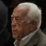 قبل الرحيل بقليل