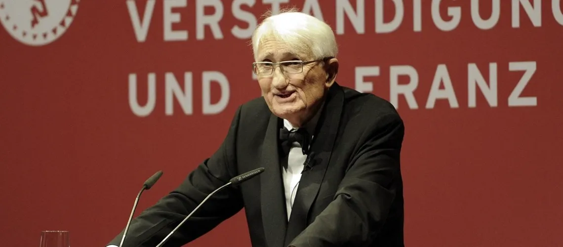 Read more about the article رحيل الفيلسوف الألماني هابرماس عن 96 عاما