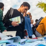 تهافت الكتابة والنشر والتوقيع على الفراغ